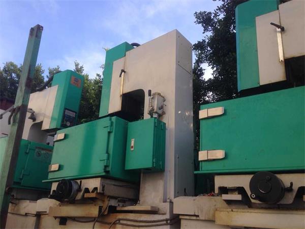 火花機(jī) 火花機(jī)